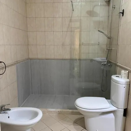 Tirana, Bllok * Tirana